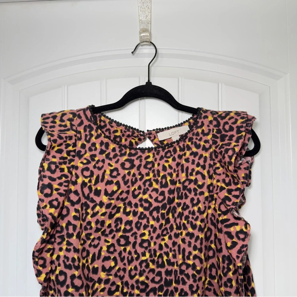 LOFT Large Leopard Print Cutout Back Cotton Ruffle‎ Shell Top - Picture 6 of 10
